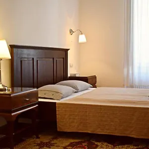 In Historical Building With Free Private Parking , Будапешт Венгрия